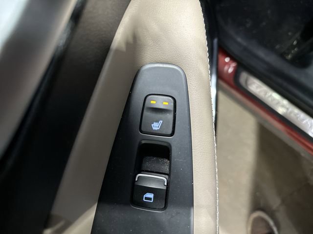 Used 2019 Hyundai Santa Fe AWD image 35