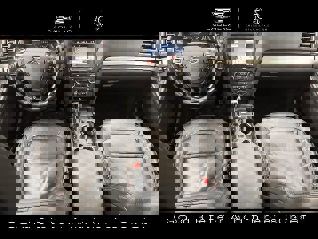 Used 2018 Ford Explorer XLT w/ Equipment Group 202A FWD image 10