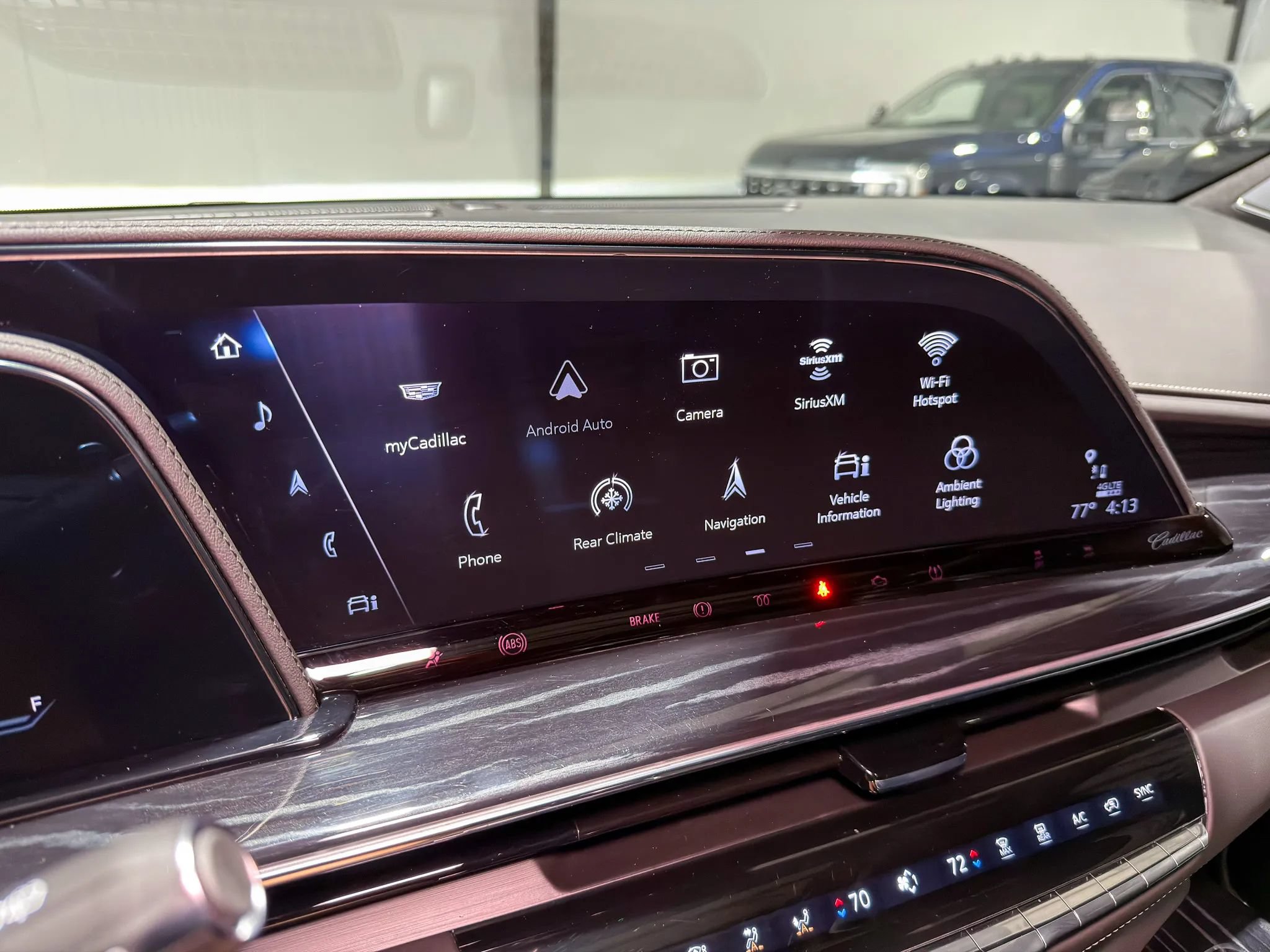 Used 2024 Cadillac Escalade V AWD/4WD image 29