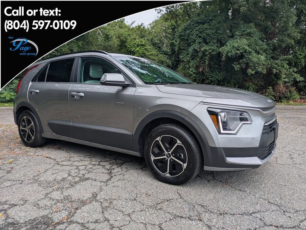 Used 2025 Kia Niro EX