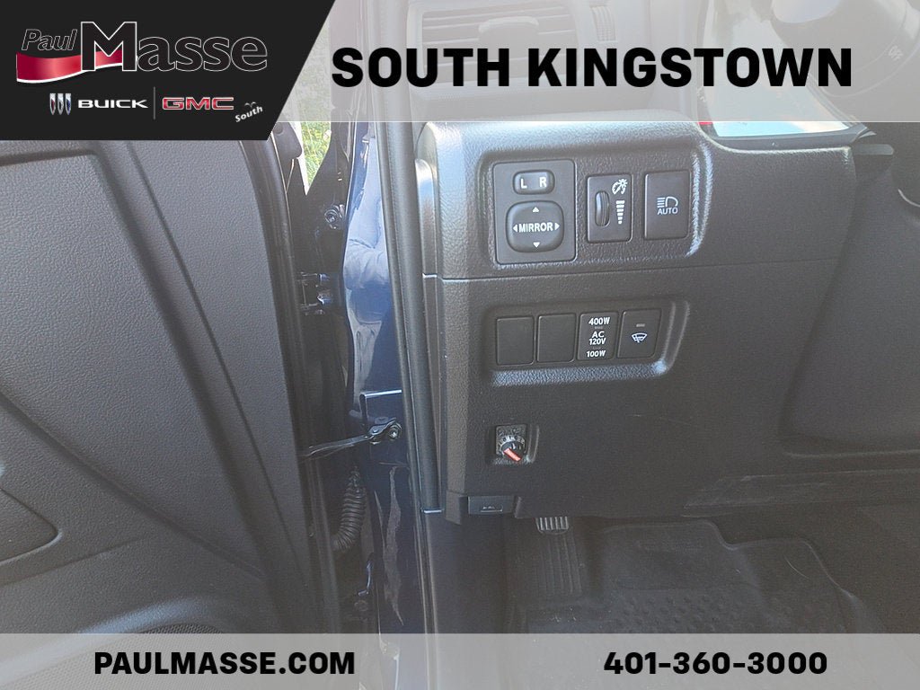 Used 2022 Toyota 4Runner SR5 AWD/4WD image 10