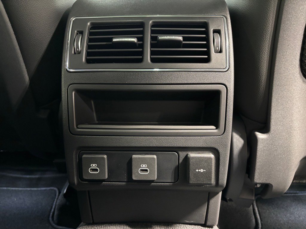 New 2026 Jaguar F-PACE R-Dynamic S image 37