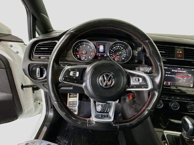 Used 2019 Volkswagen GTI SE FWD image 12