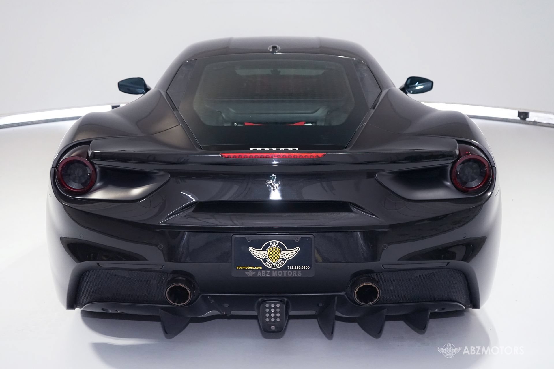 Used 2017 Ferrari 488 GTB RWD image 7