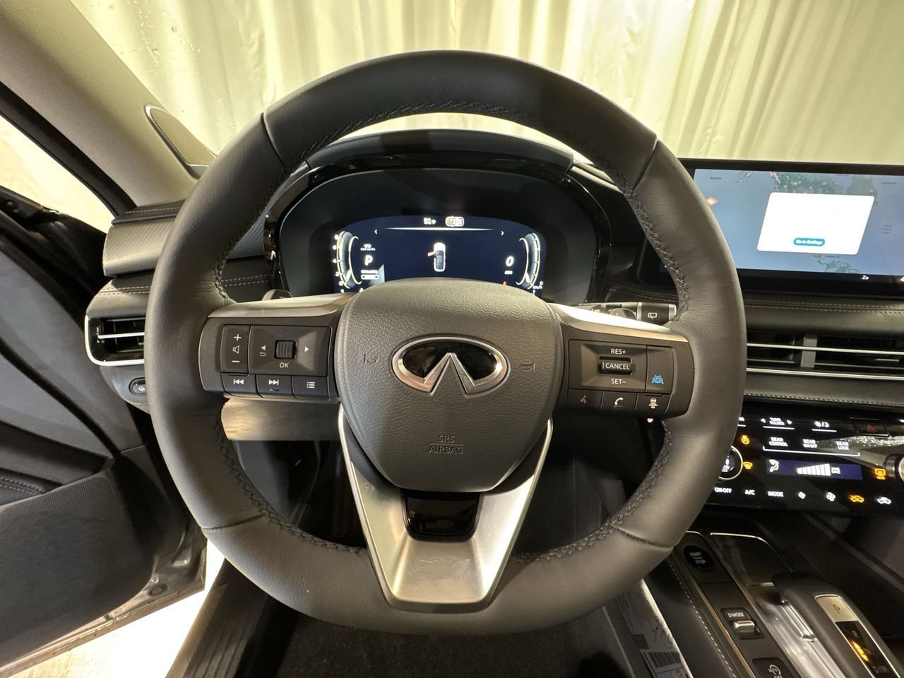 Certified 2026 INFINITI QX60 Luxe w/ Cargo Package AWD/4WD image 21