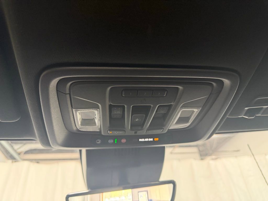 Used 2024 GMC Sierra 2500 AT4 w/ AT4 Premium Plus Package image 27