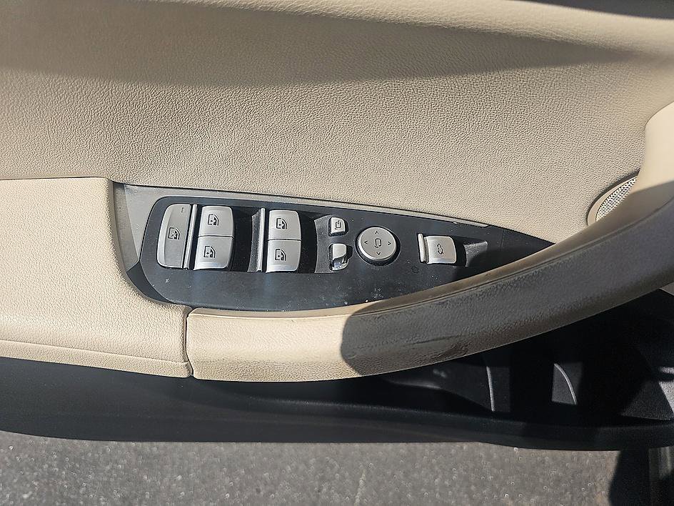 Used 2020 BMW X3 sDrive30i image 11