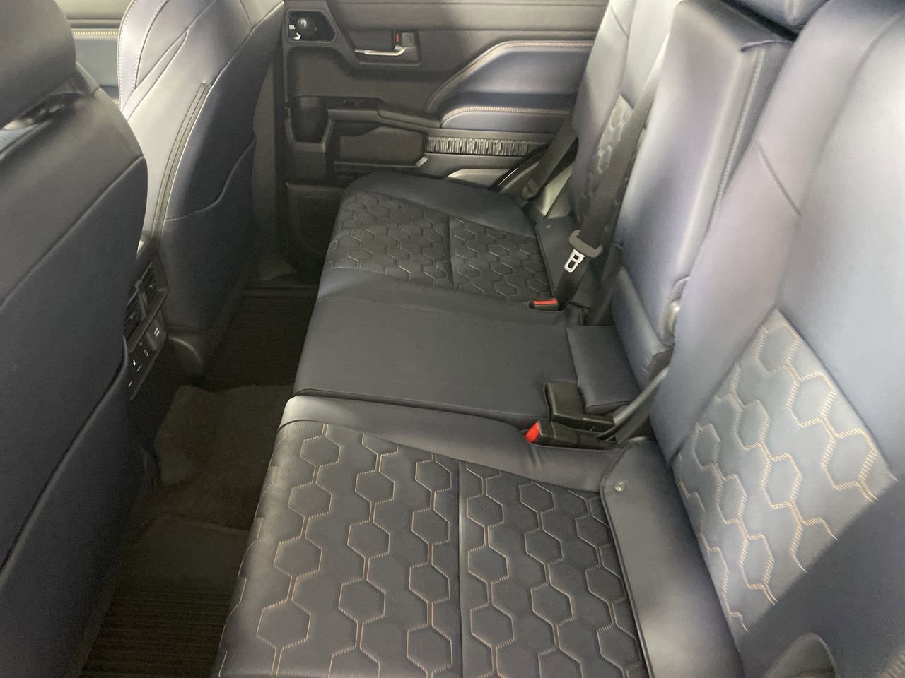 New 2026 Toyota 4Runner Platinum image 23