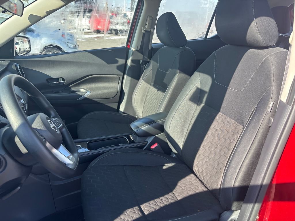 Used 2023 Nissan Kicks SV image 13