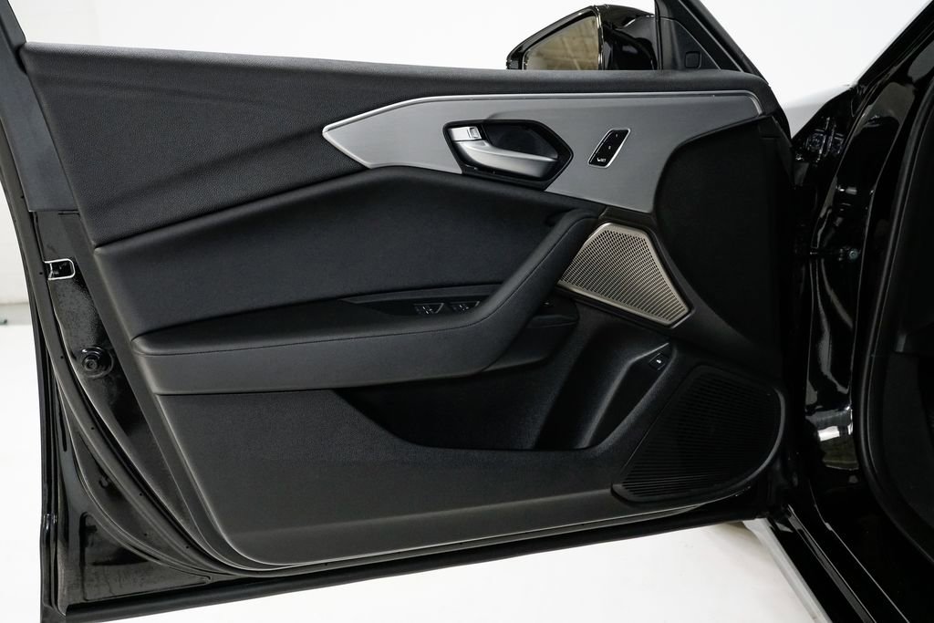 Certified 2025 Acura TLX w/ Technology Package image 7