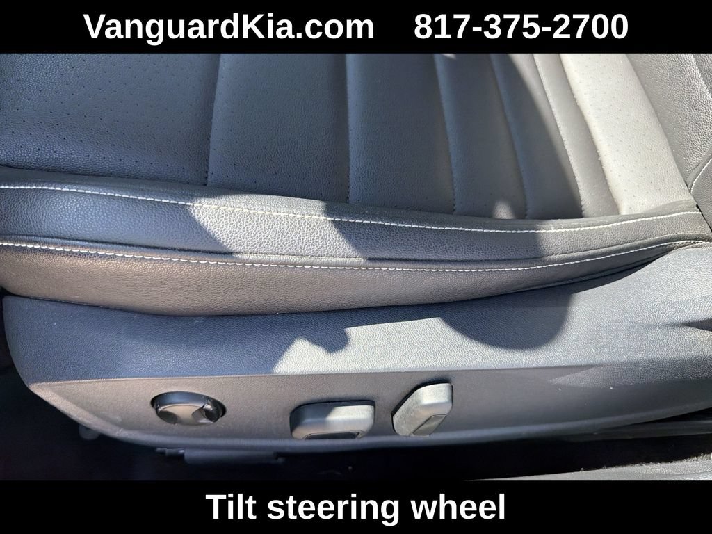 Used 2024 Volkswagen Jetta SE FWD image 16