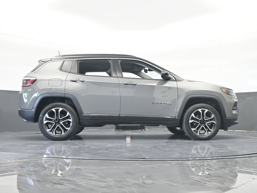 Used 2022 Jeep Compass Limited image 61