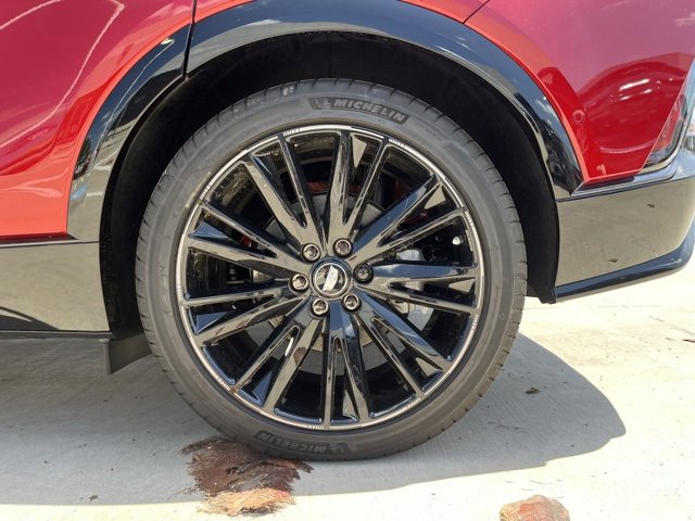 New 2025 Cadillac Lyriq Luxury image 24