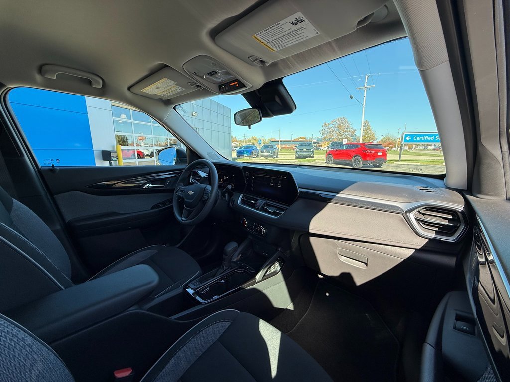Certified 2024 Chevrolet TrailBlazer LS image 28