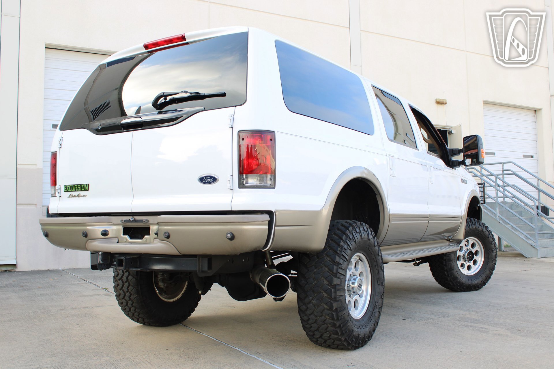 Used 2004 Ford Excursion Eddie Bauer image 13