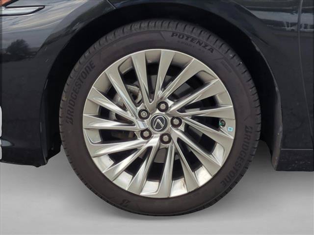 Used 2020 Lexus ES 350 w/ Accessory Package FWD image 9