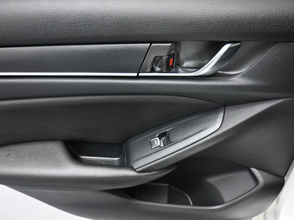Used 2019 Honda Accord Sport image 32
