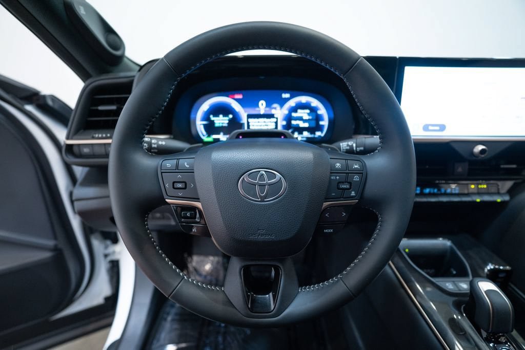 Certified 2026 Toyota Crown Platinum AWD/4WD image 17