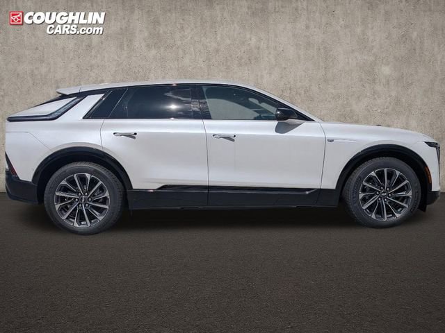 New 2025 Cadillac Lyriq Sport image 8