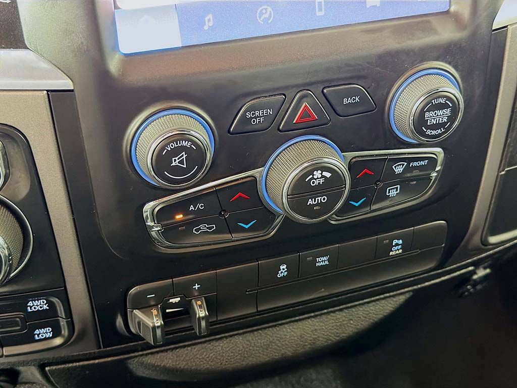 Used 2022 RAM 1500 Warlock AWD/4WD image 31