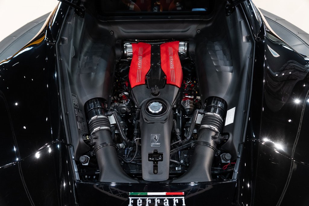 Used 2018 Ferrari 488 GTB Base image 18