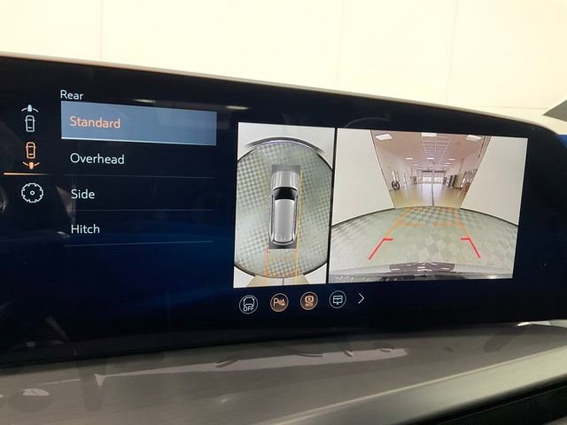 New 2026 Cadillac Vistiq Platinum image 9