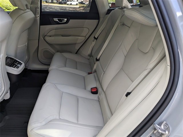 New 2025 Volvo XC60 B5 Ultra w/ Protection Package Premier image 15