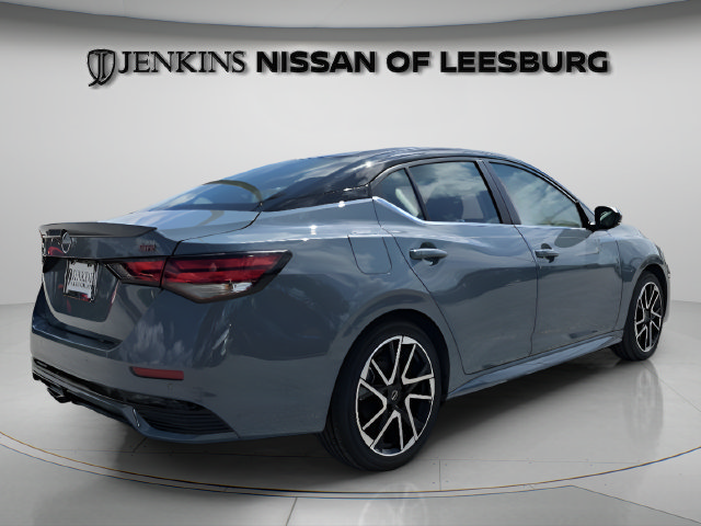 Certified 2025 Nissan Sentra SR FWD image 13