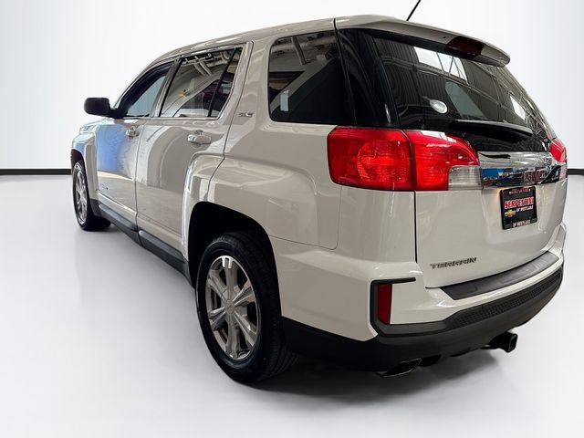 Used 2017 GMC Terrain SLE image 8