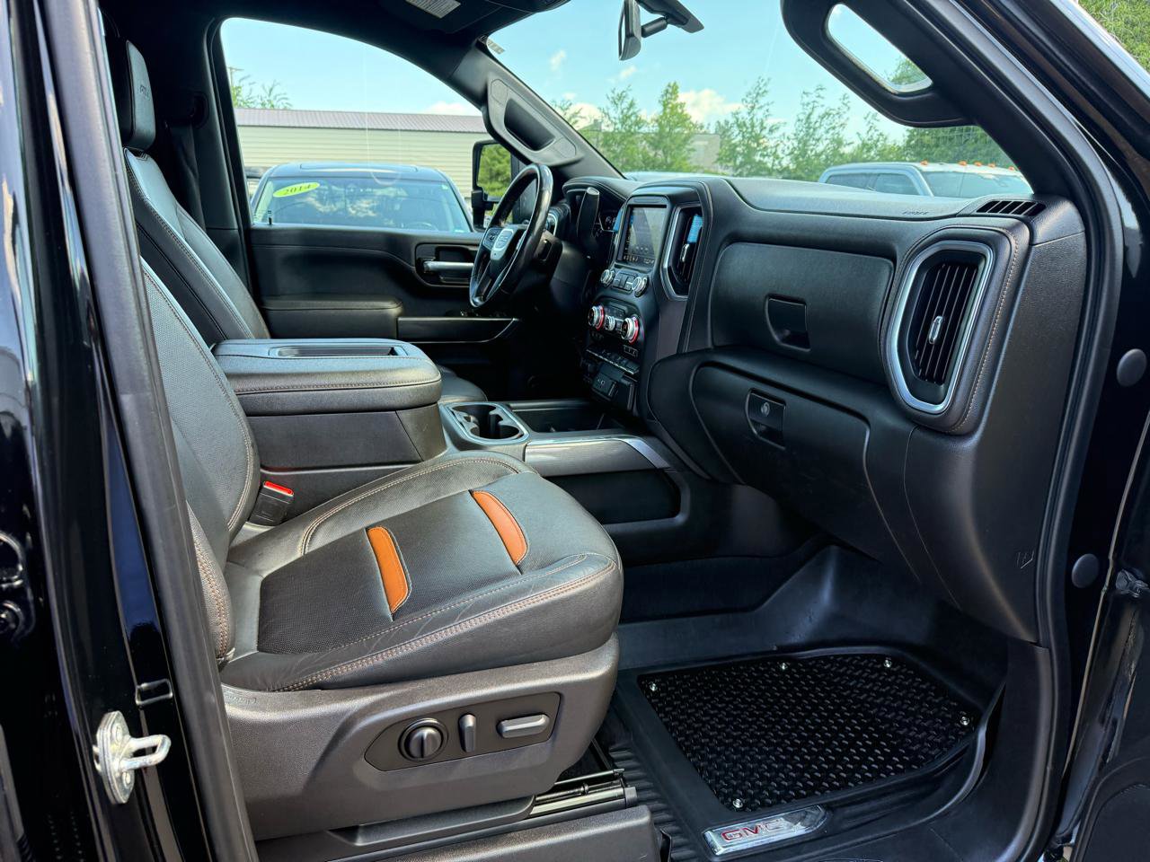 Used 2022 GMC Sierra 2500 AT4 AWD/4WD image 26