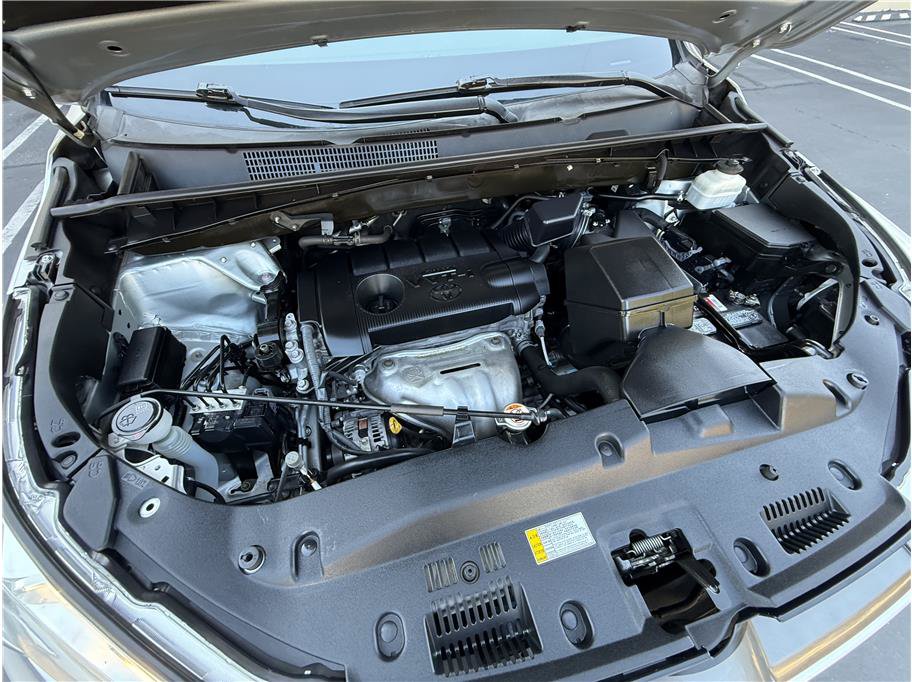 Used 2019 Toyota Highlander LE FWD image 22