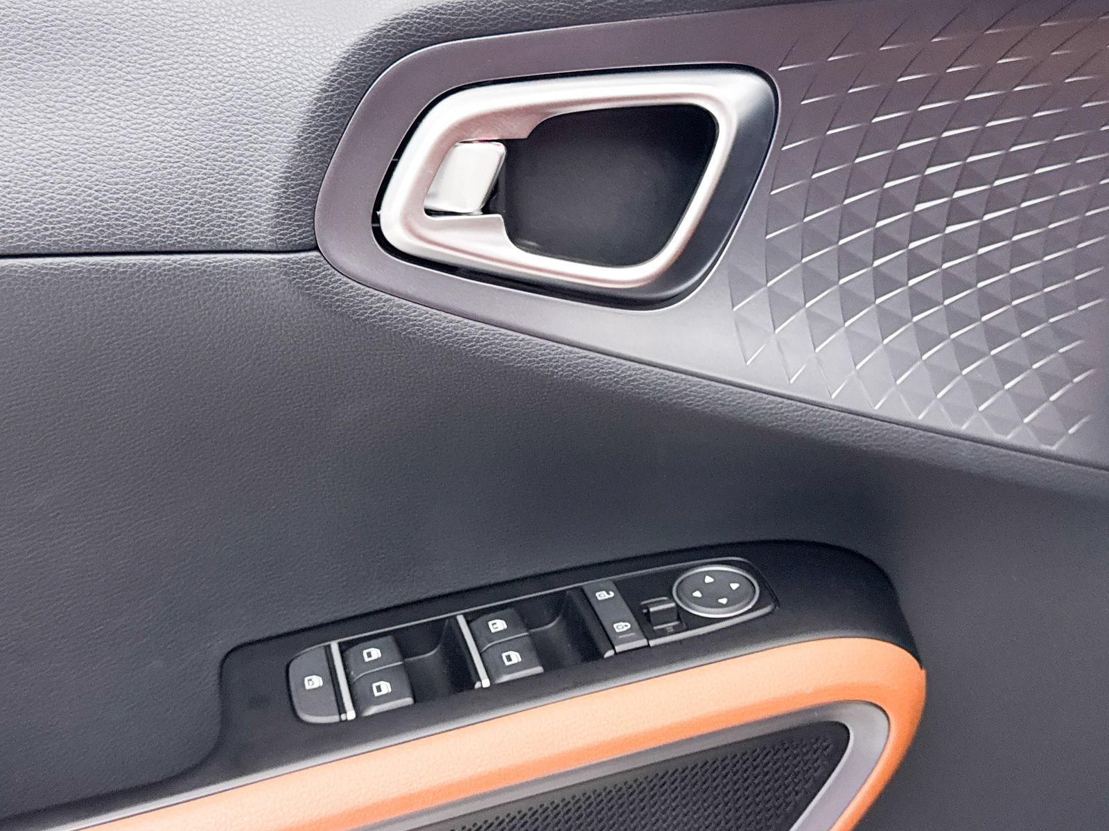 Certified 2025 Kia Soul EX FWD image 29