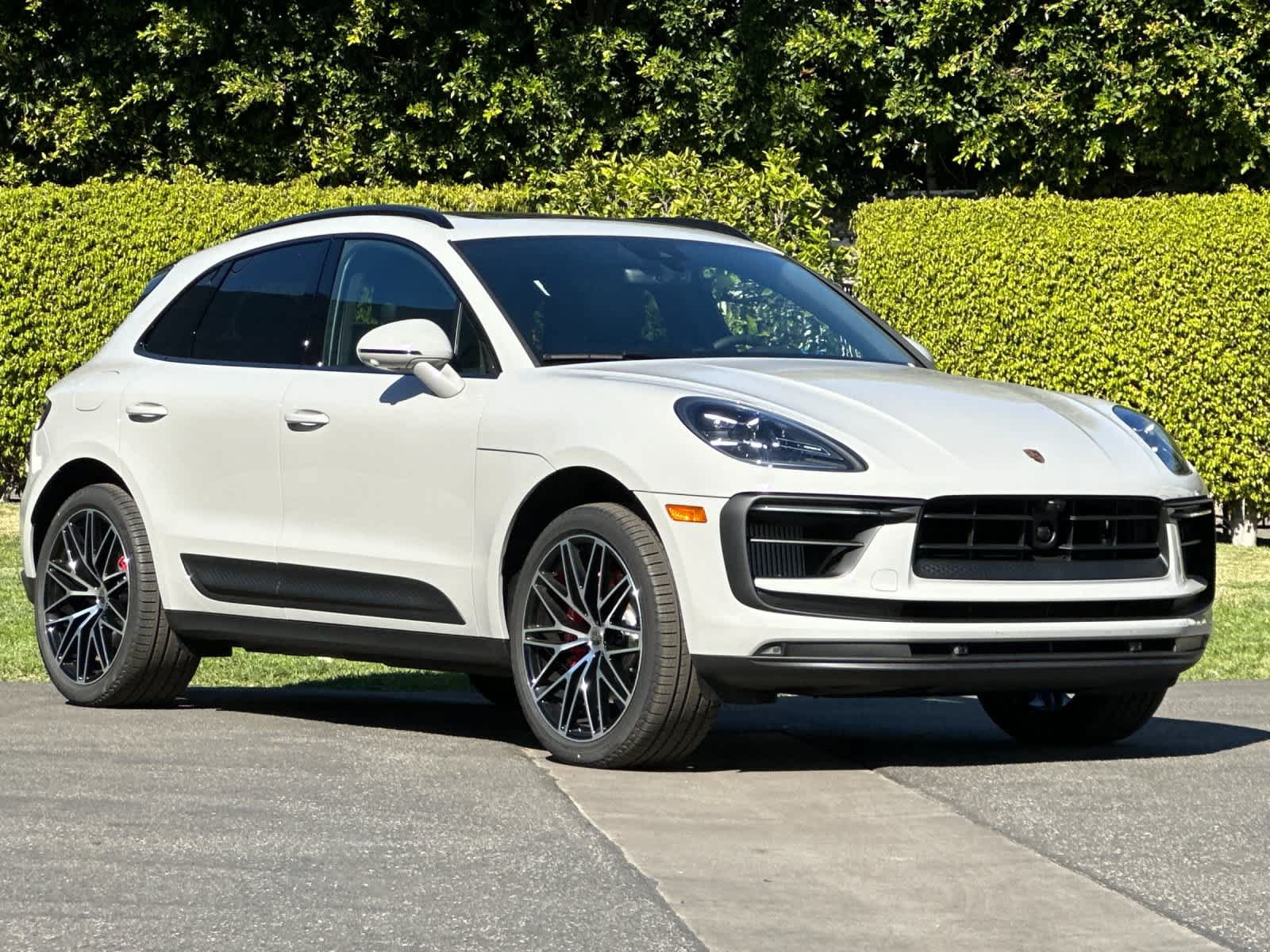 New 2026 Porsche Macan S AWD/4WD image 10