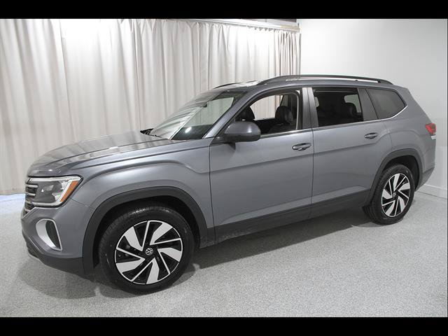 Certified 2025 Volkswagen Atlas SE AWD/4WD image 3