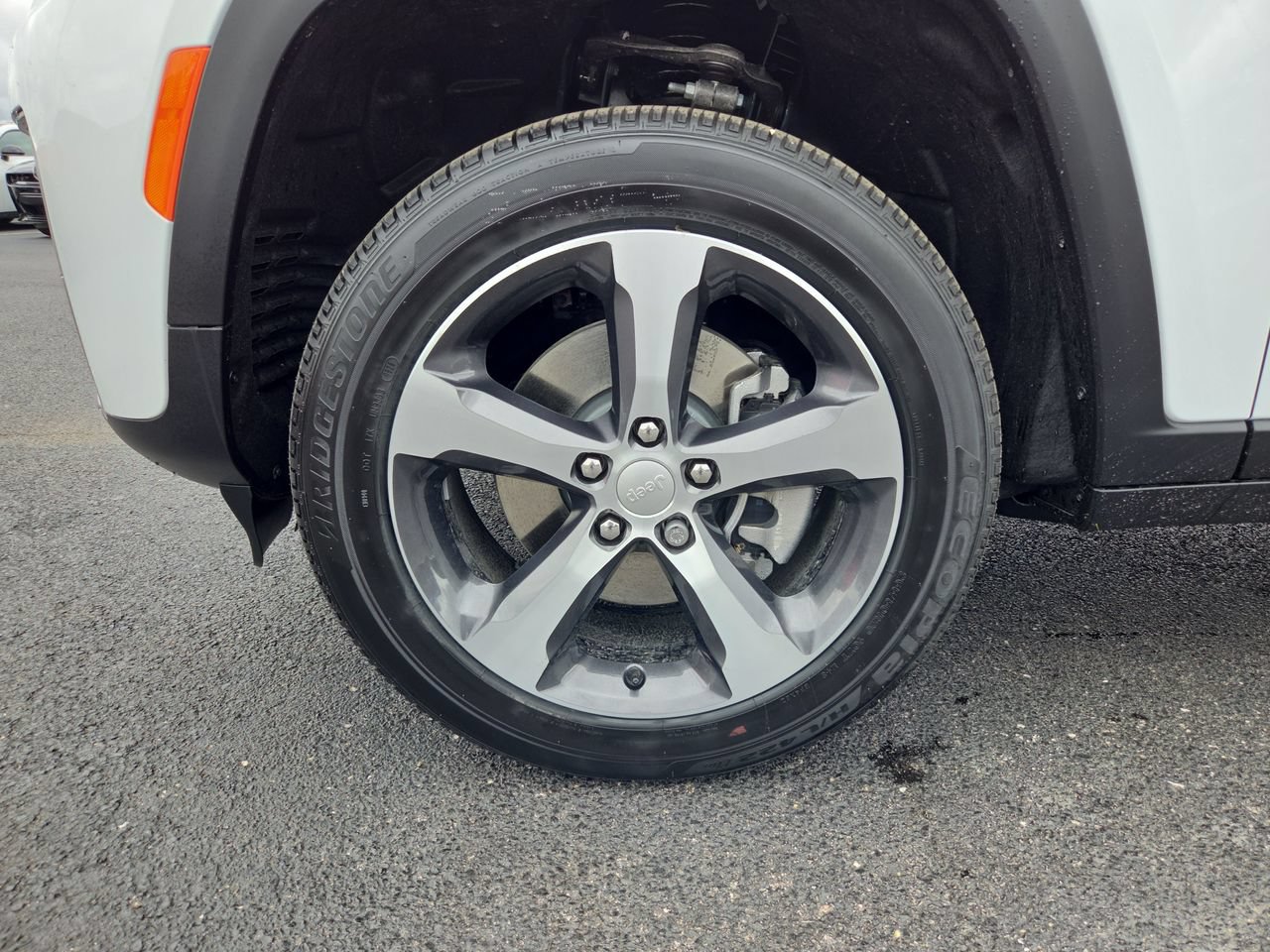 New 2026 Jeep Grand Cherokee L Limited AWD/4WD image 9