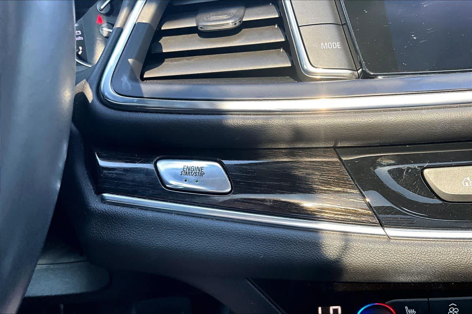 Used 2020 Buick Enclave Avenir w/ Avenir Technology Package FWD image 35
