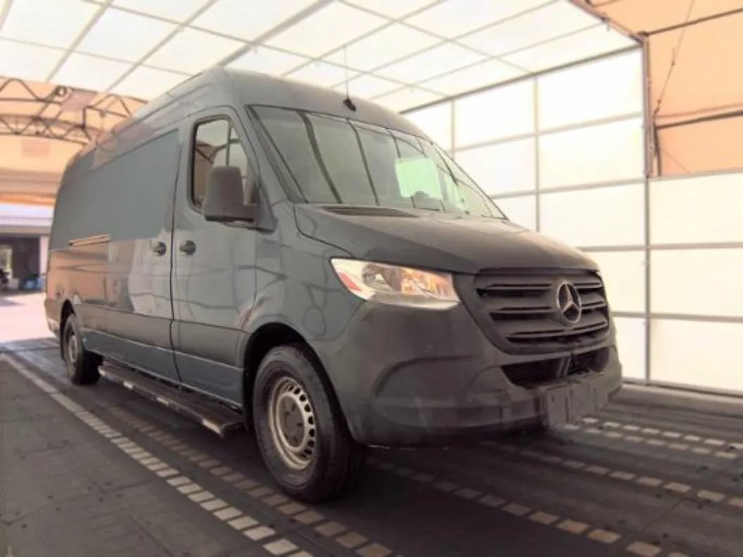 Used 2019 Mercedes-Benz Sprinter 170 image 3