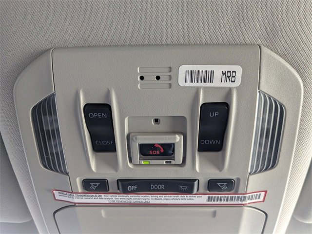 Used 2020 Toyota Highlander XLE image 26