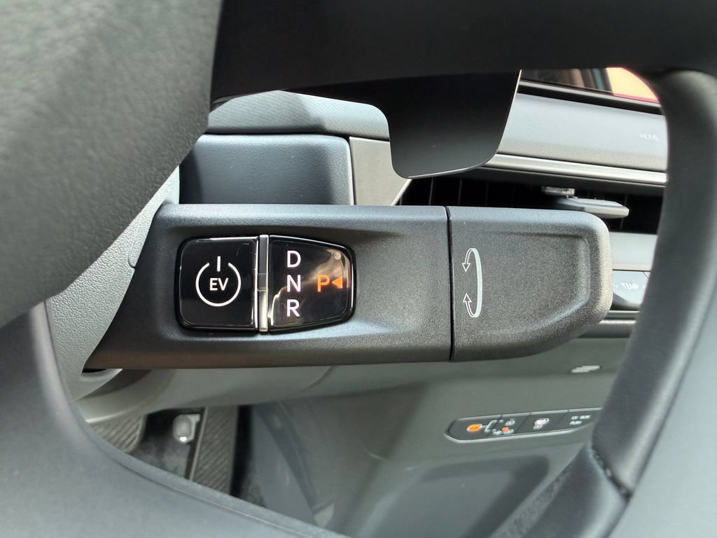 New 2026 Kia EV9 Wind AWD/4WD image 32