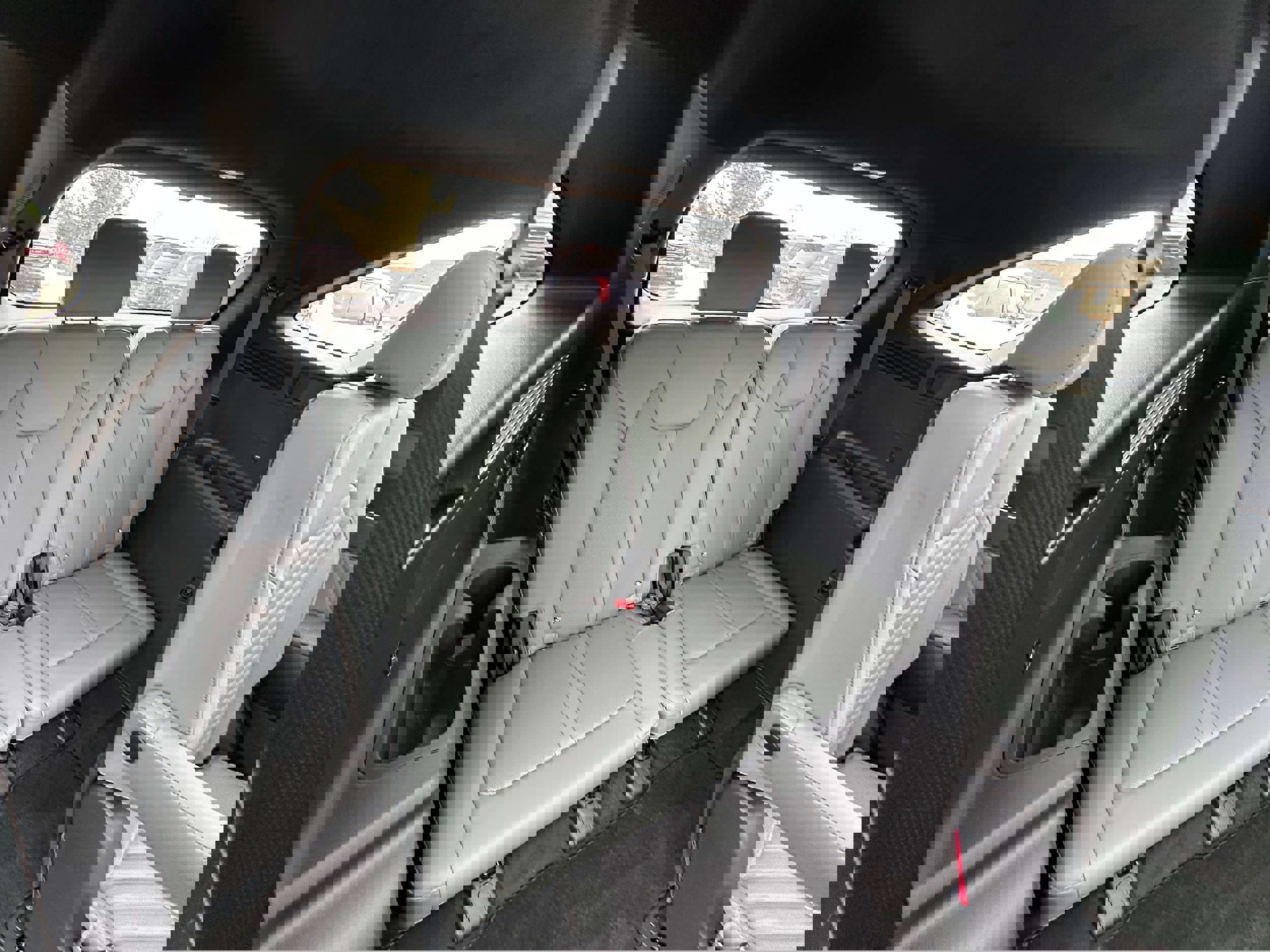 Used 2025 Kia Sorento SX Prestige w/ Sage Leather Package image 29