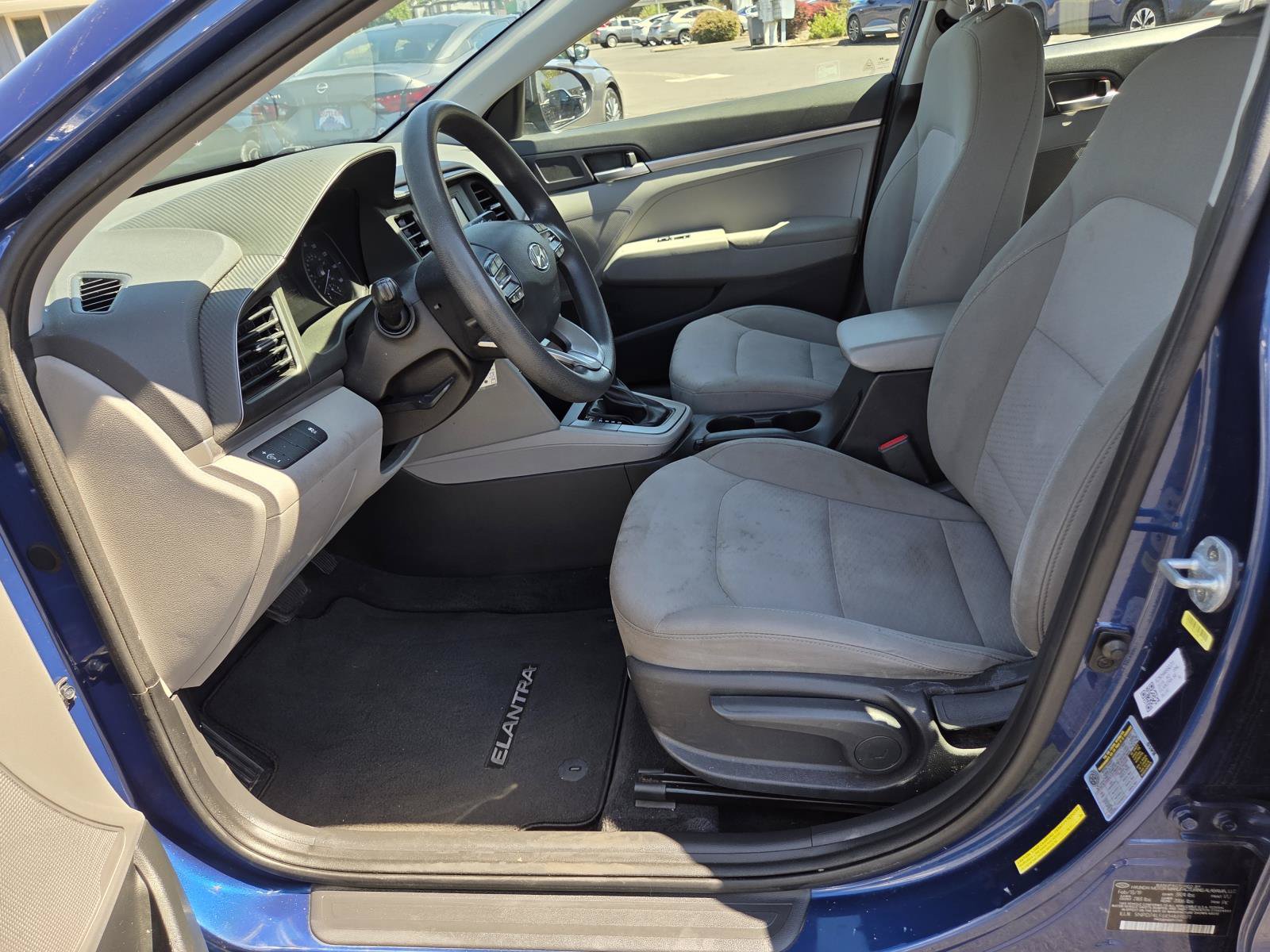Used 2019 Hyundai Elantra SE FWD image 10
