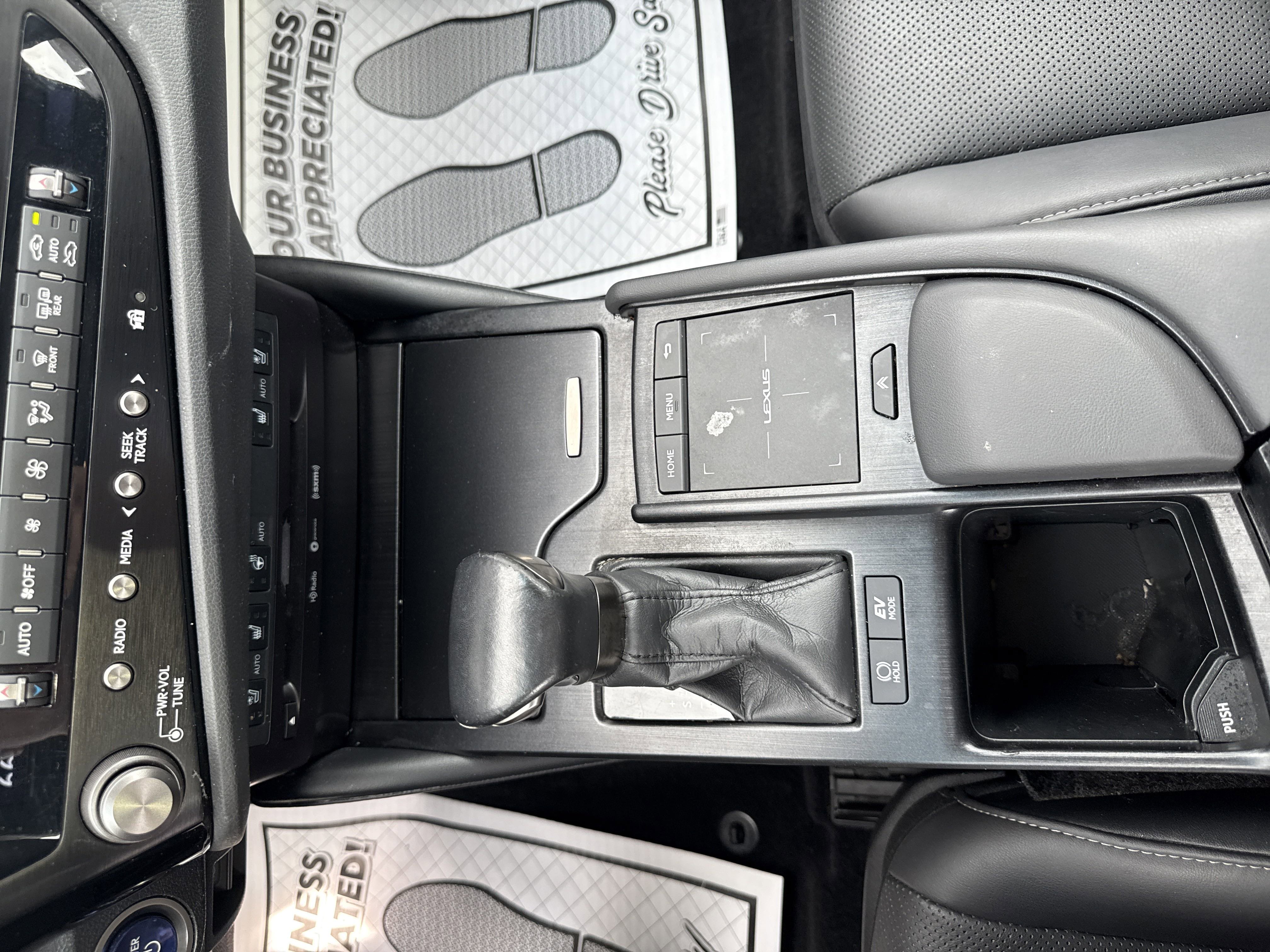 Used 2022 Lexus ES 300h w/ Premium Package image 16