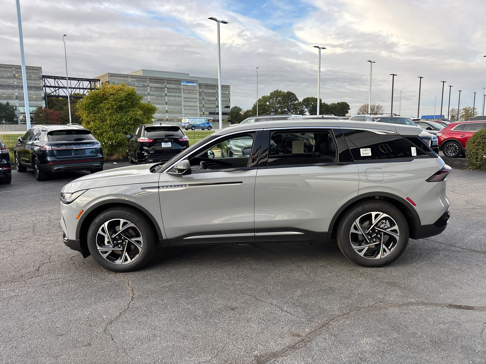 New 2026 Lincoln Nautilus Premier w/ Equipment Group 102A image 4