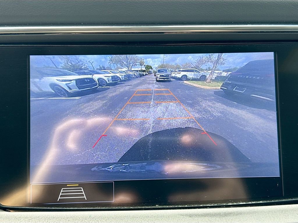 Used 2020 Buick Enclave Essence image 13