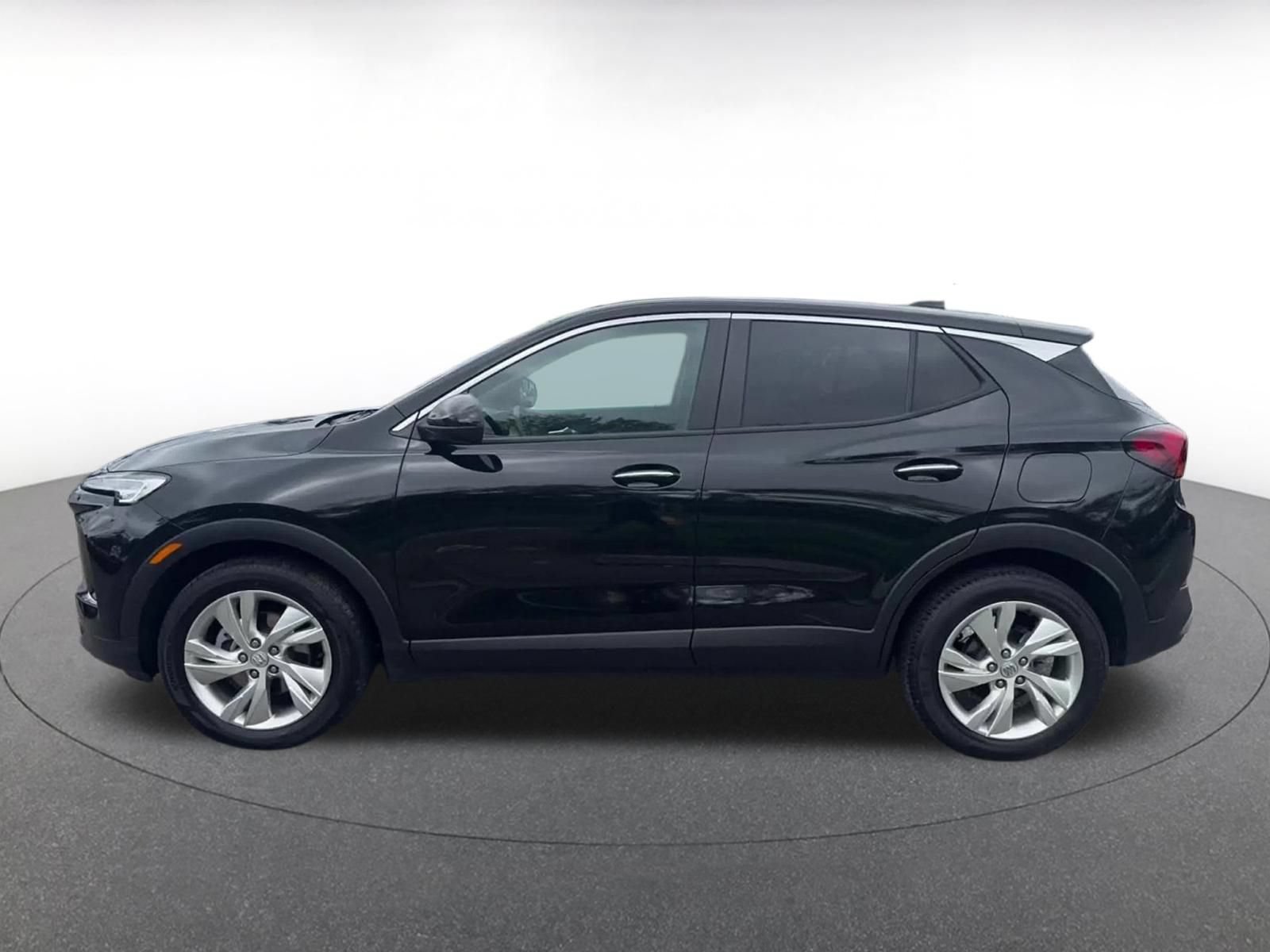 Used 2025 Buick Encore GX Preferred FWD image 8
