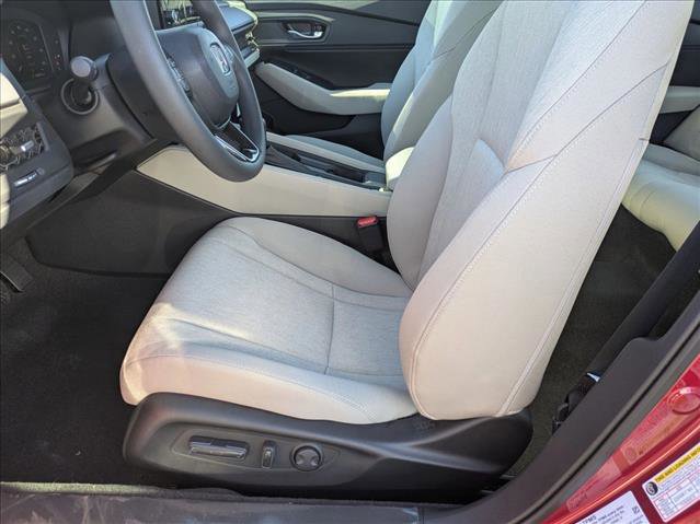 New 2025 Honda Accord SE image 4