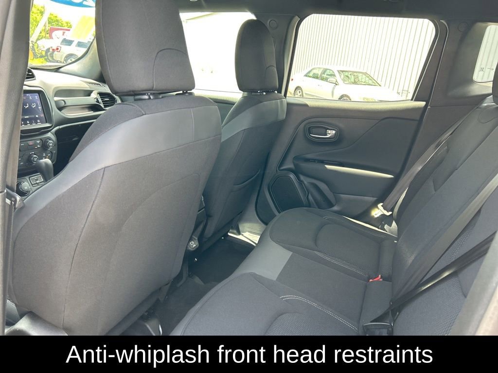 Certified 2022 Jeep Renegade Altitude image 31