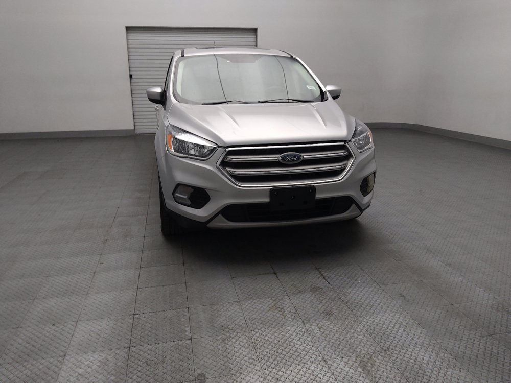 Used 2017 Ford Escape SE FWD image 14