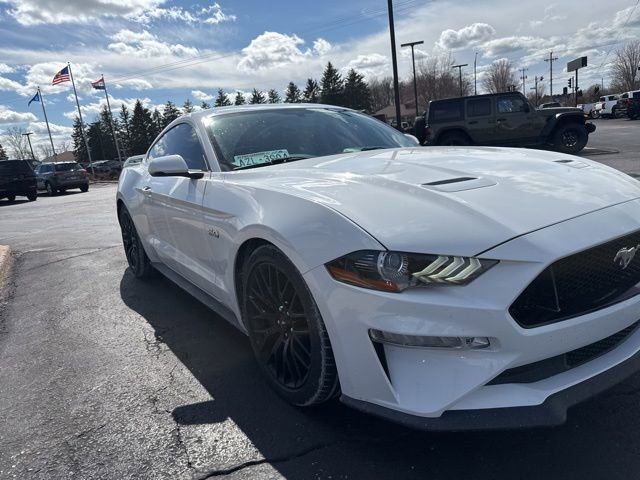 Used 2018 Ford Mustang GT Premium w/ GT Performance Package RWD image 4