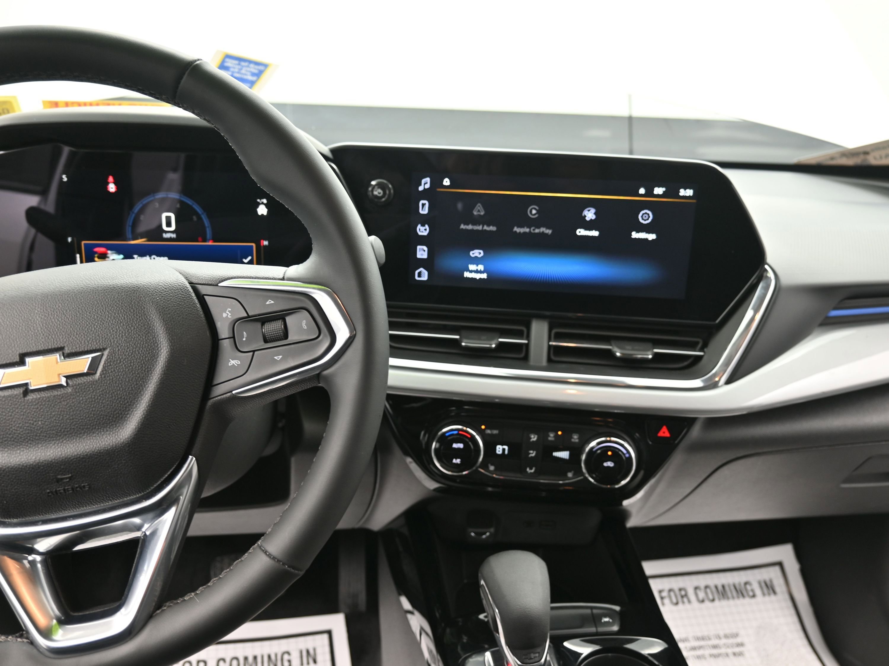 Used 2024 Chevrolet Trax LT w/ Driver Confidence Package image 31